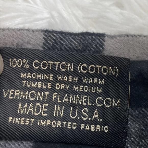 The Vermont Flannel Co. Men’s Size XL Black Gray Buffalo Plaid Button Down Shirt - Picture 7 of 9